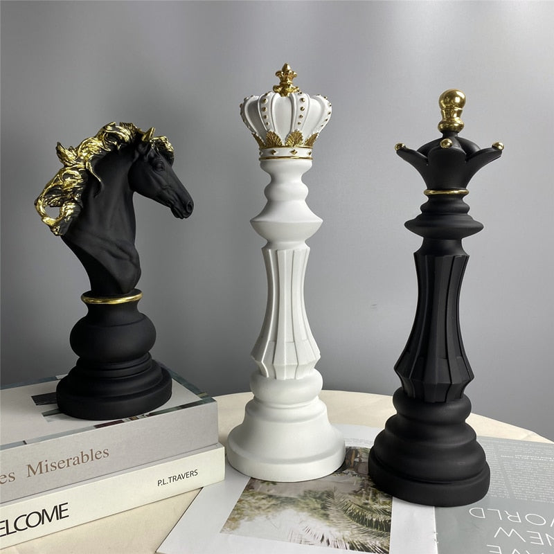 Arthia Designs - Resin Chess Statue Figurines - Review