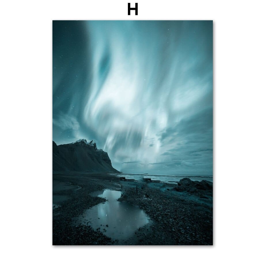 Arthia Designs - Northern Substorm Aurora Landscape Canvas Art - Review