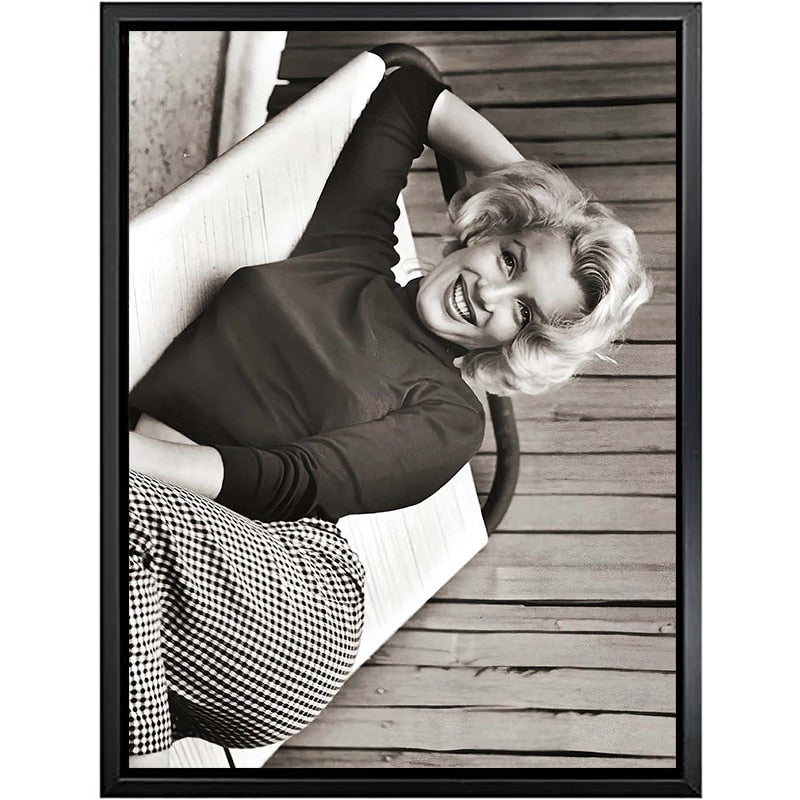 Arthia Designs - Vintage Black and White Marilyn Monroe Canvas Art - Review