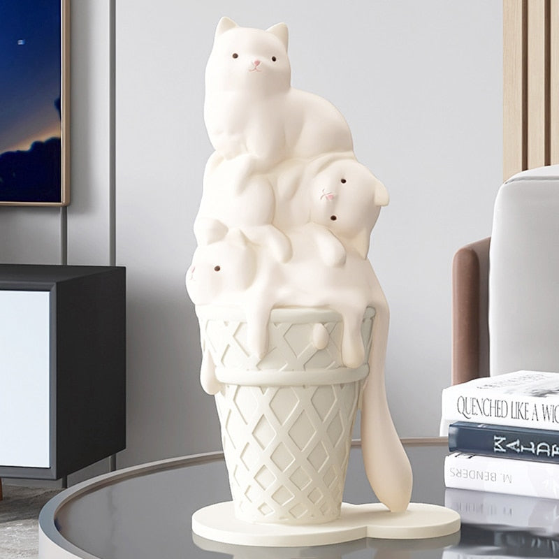 Arthia Designs - Pile of Cats Ice Cream Sculpture - Review