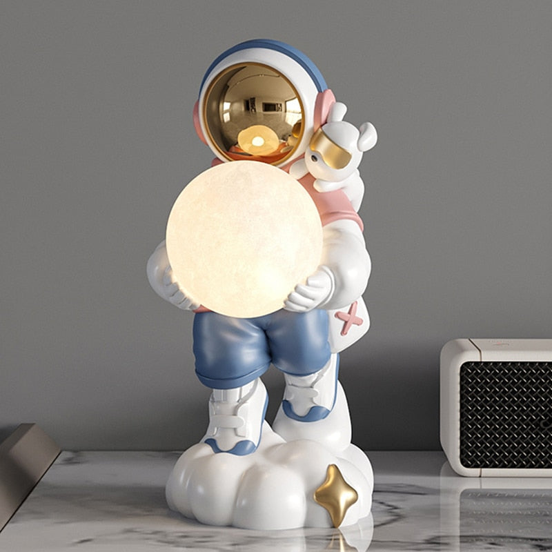 Arthia Designs - Astronaut Holding Moon Light Figurine - Review