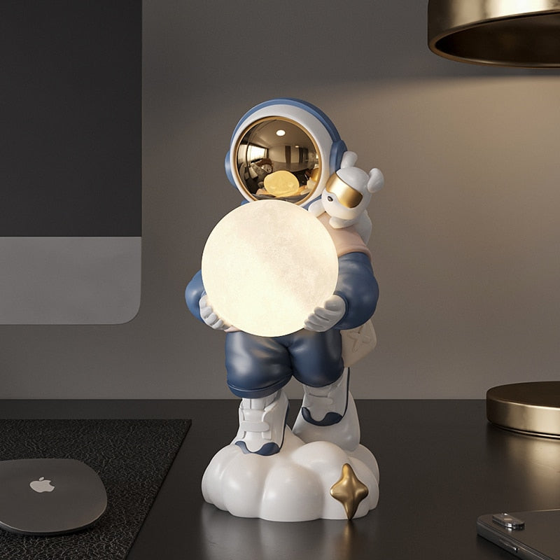 Arthia Designs - Astronaut Holding Moon Light Figurine - Review