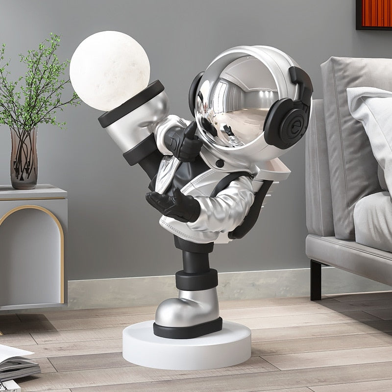 Arthia Designs - Astronaut Kicking Moon Statue - Review