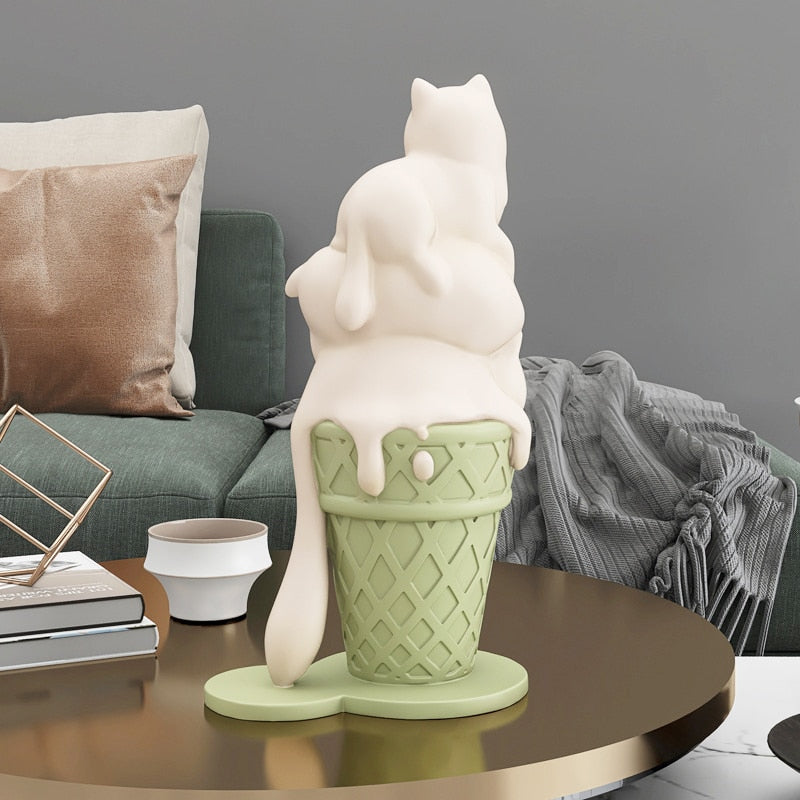 Arthia Designs - Pile of Cats Ice Cream Sculpture - Review