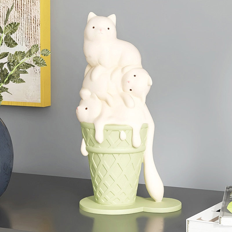 Arthia Designs - Pile of Cats Ice Cream Sculpture - Review