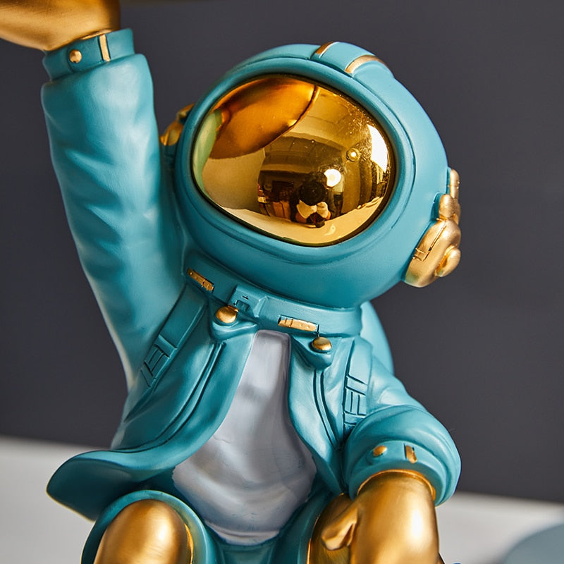 Arthia Designs - Cute Astronaut Metal Tray Figurine - Review