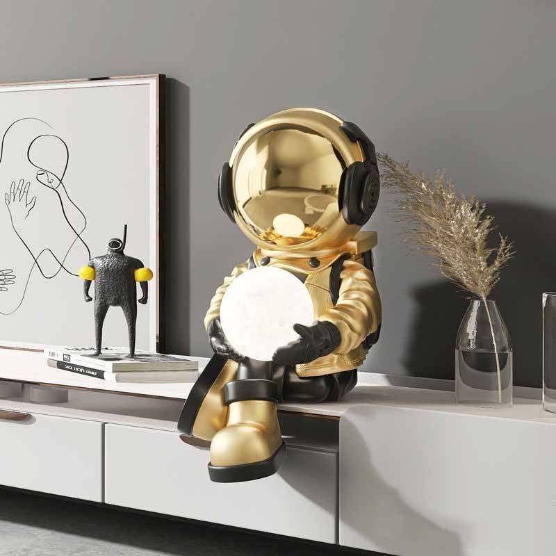 Arthia Designs - Sitting Astronaut Light Ball Statue - Review