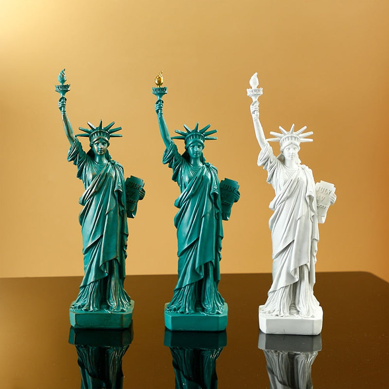 Arthia Designs - Mini Statue Of Liberty Figurine - Review