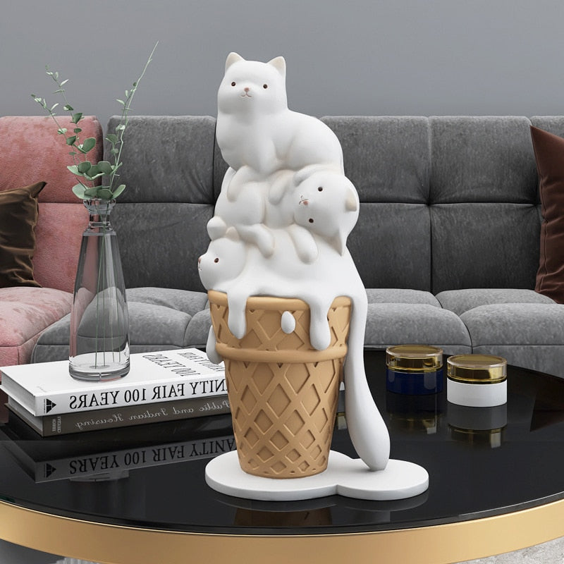 Arthia Designs - Pile of Cats Ice Cream Sculpture - Review