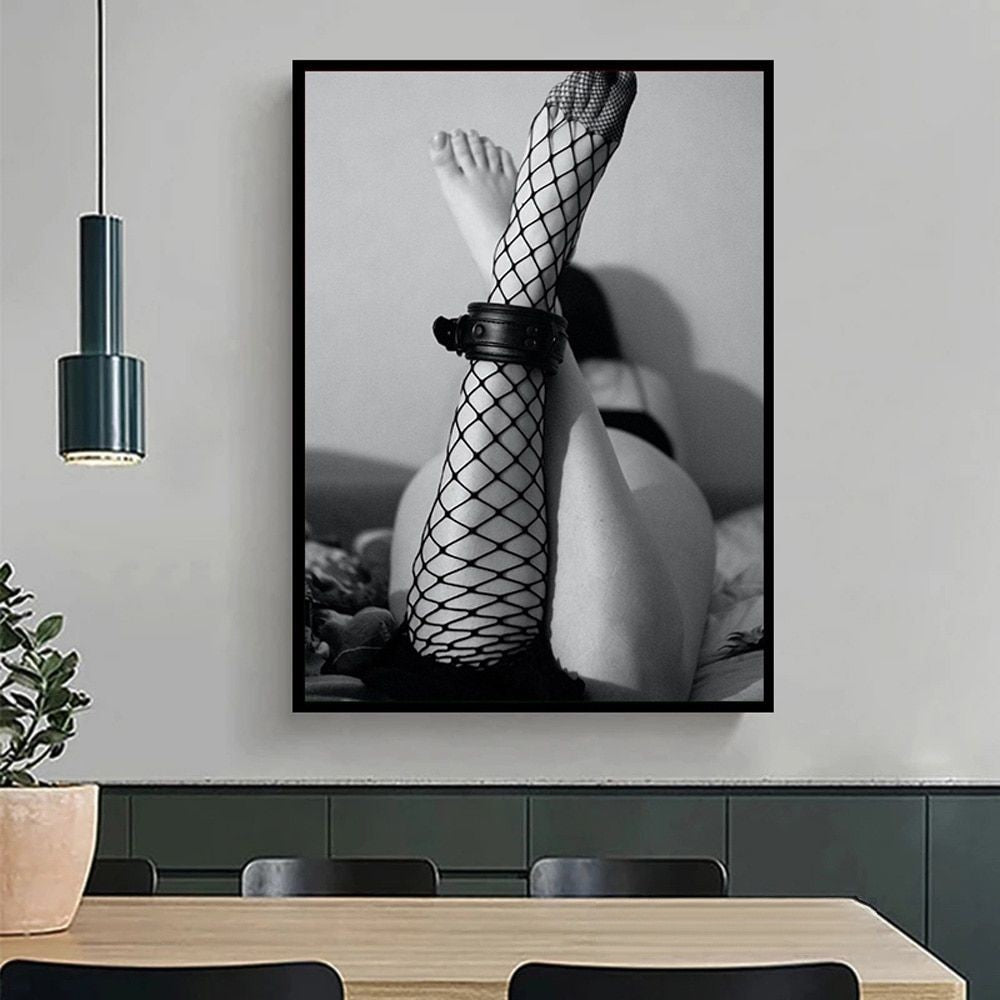 Arthia Designs - Fishnet Stocking Girl Canvas Art - Review